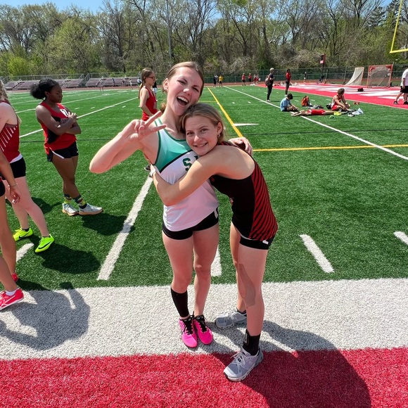 Meet your Posher, Meredith - Picture 3 of 13